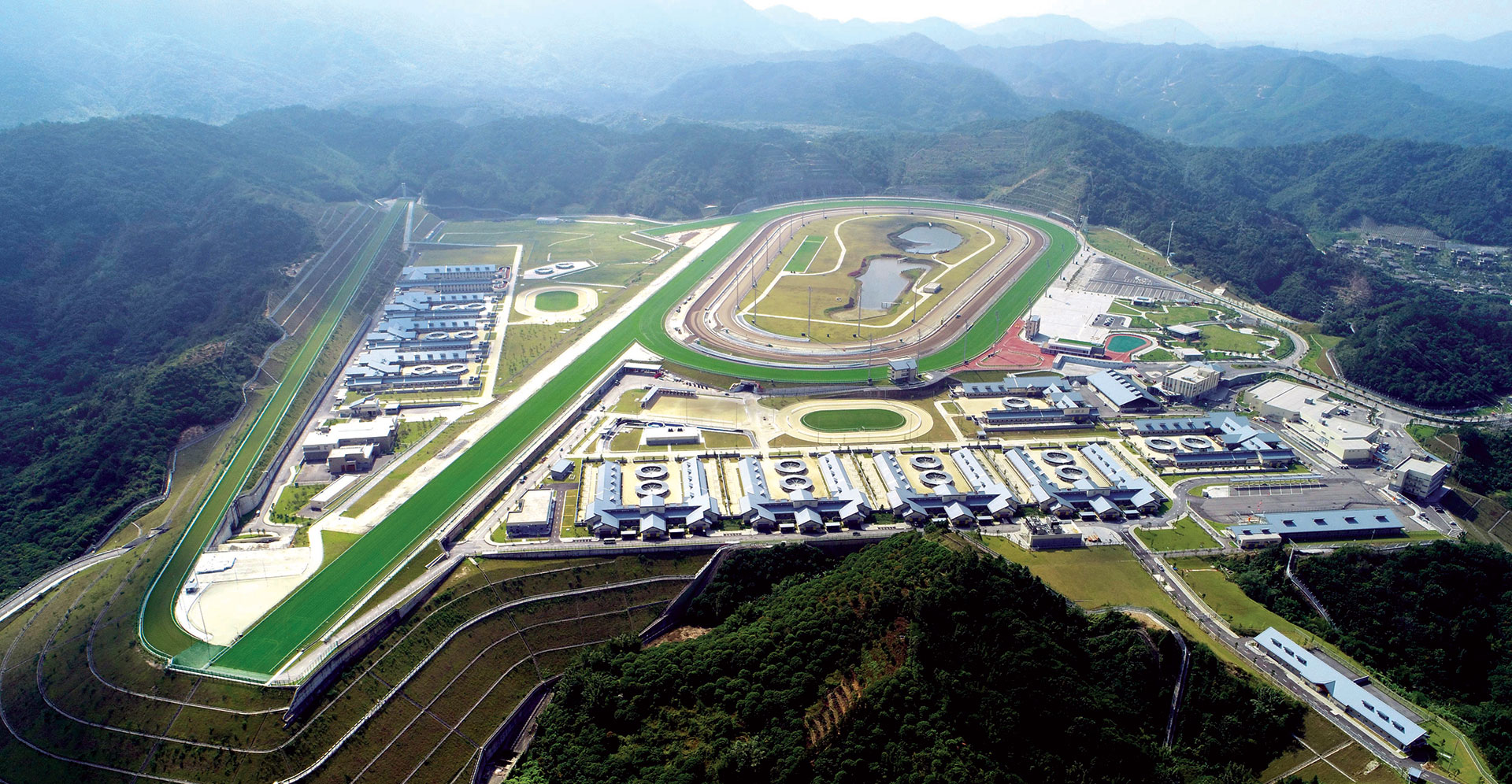Spread over 150 hectares, Conghua Racecourse is a critical part of Hong Kong’s world-class horse racing.